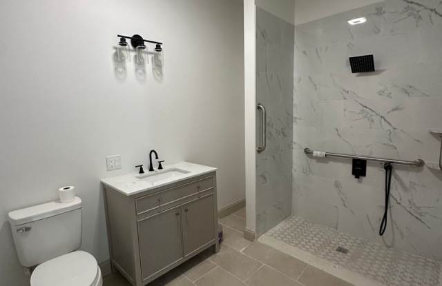 Brand NEW 1 Bed/ 1 Bath Apartment in Providence! Gallery 4