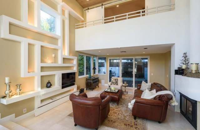 721 Park Dr W Gallery 4