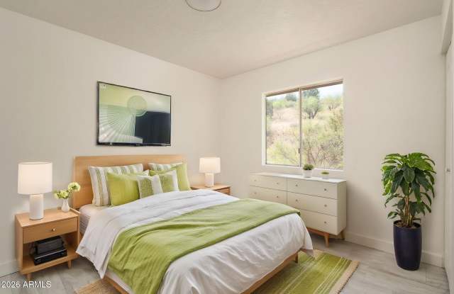4224 E Canyon Trail Gallery 4