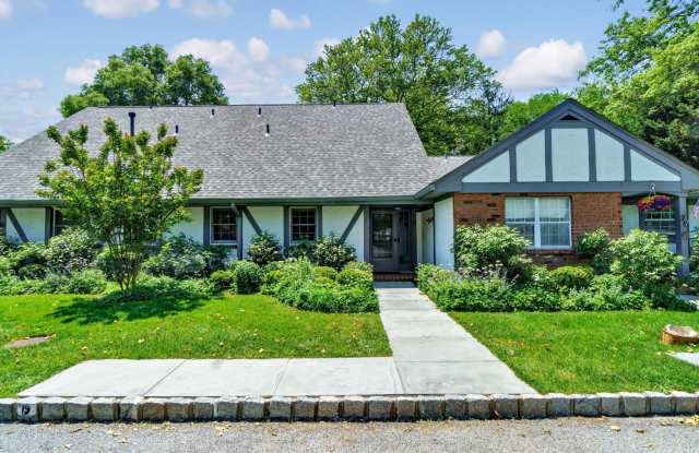 10 Lealand Lane photos photos