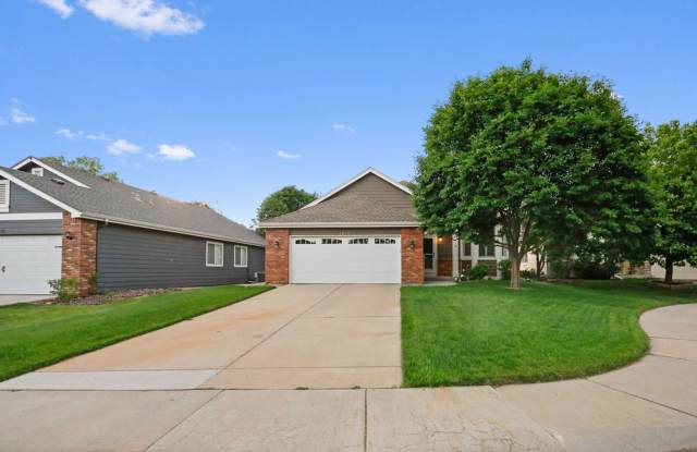 Beautiful Ranch-Style Home in Paragon Point – Finished Basement  Community Amenities! photos photos