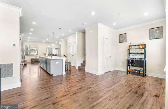 5381 PHILLIS WHEATLEY Place Gallery 4