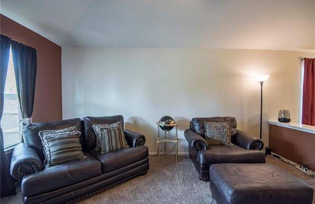 3231 Guadaloupe Gallery 3