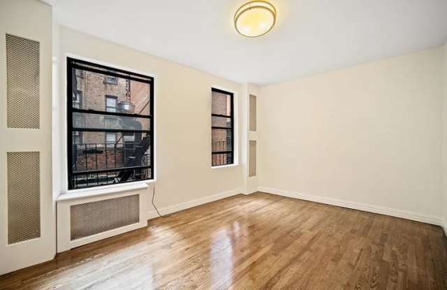 153 Mott St Gallery 2
