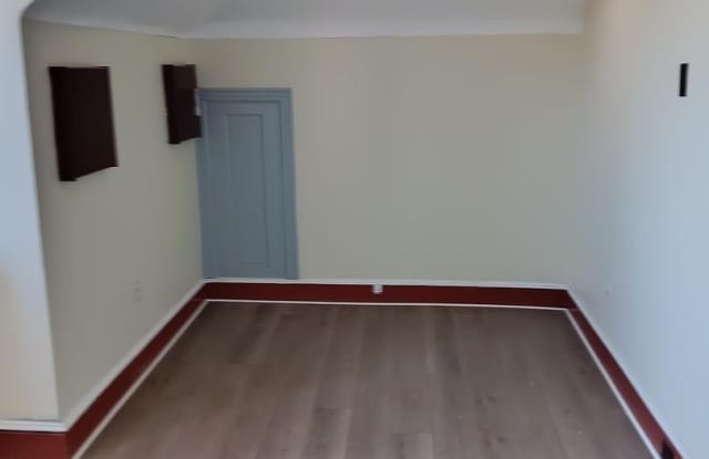 438 SHADELAND AVE #3F Gallery 3
