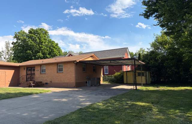 All brick cottage in East Nashville Gallery 4