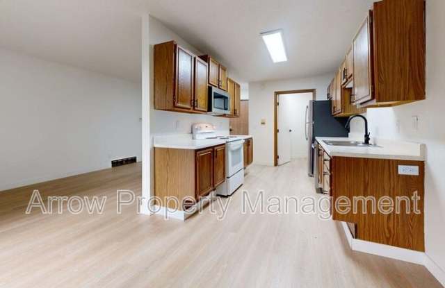 205 E Arbor-110G Gallery 1