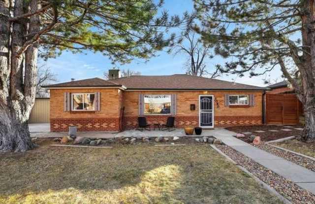 Charming 3BR House in Thornton photos photos