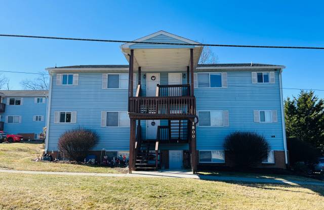 3 Bedroom, 2 Bath Apartment Gallery 3