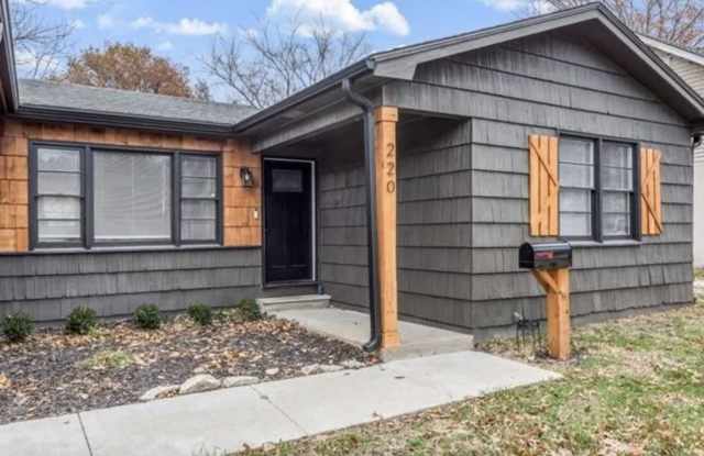 220 West Main Street - 220 West Main Street, Gardner, KS 66030