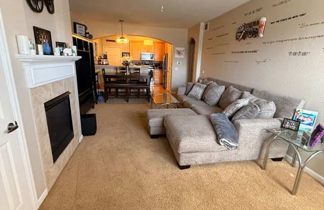 Beautifully Maintained 2BR Townhome in Prime Broomfield Location photos photos