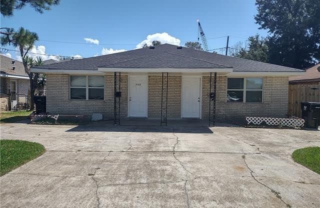 213 BAYLOR Place - 213 Baylor Place, Kenner, LA 70065