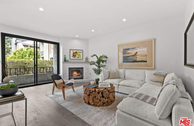 8110 Manitoba St photos photos