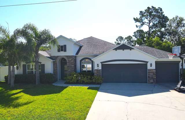 Huge Furnished 4 Bed 3 Bath 3 Car Home w Fenced Yard for Rent! - 24 East Diamond Drive, Palm Coast, FL 32164