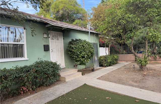 5901 woodman - 5901 Woodman Avenue, Los Angeles, CA 91401