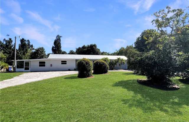 15206 Stringfellow Road unit: 3 photos photos