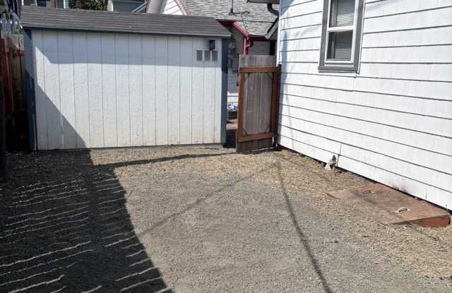 2 Bedroom in Downtown Albany! Gallery 3