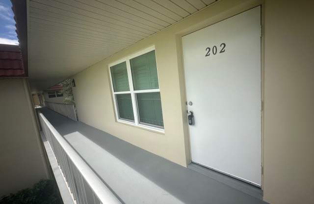 2/2 Furnished 55+ Condo photos photos