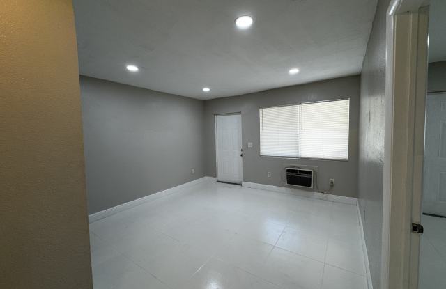 1920 Washington Avenue - 2 Gallery 4
