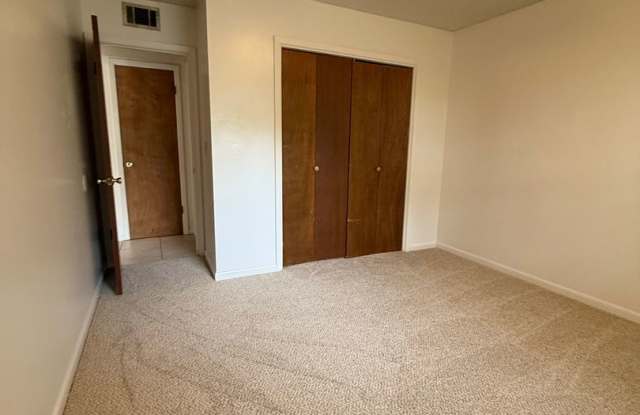 Classic Manor Townhouse Gallery 4