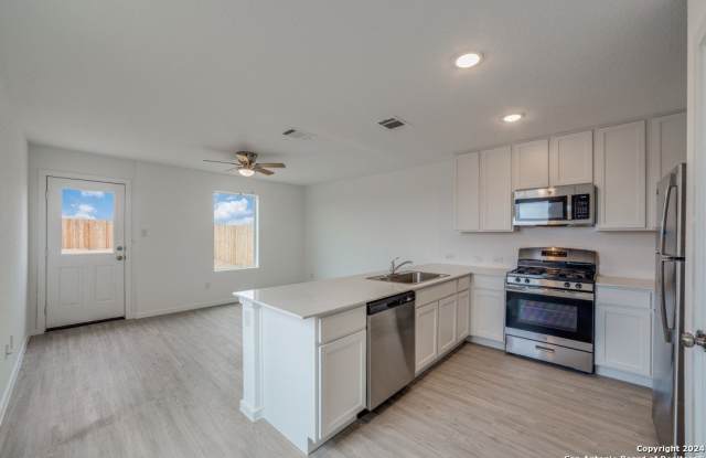 3704 Millbrook Way Gallery 4