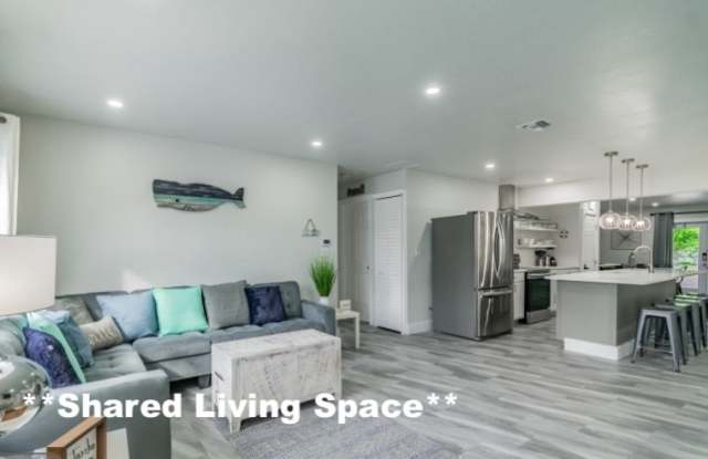 1553 Stanford Street - 1553 Stanford Street, Santa Monica, CA 90404