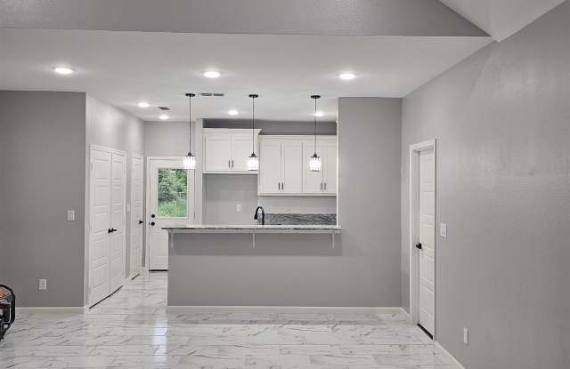 1399 W Second Gallery 4