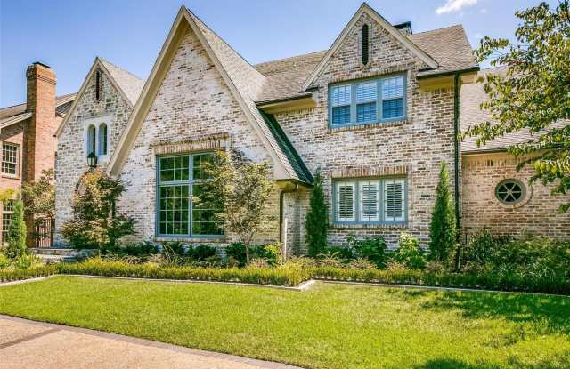 3909 Greenbrier Drive Gallery 2