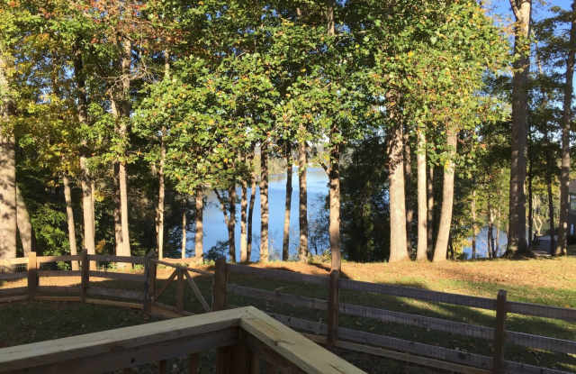 3BR/3BA View of Melton Hill Lake in private community photos photos