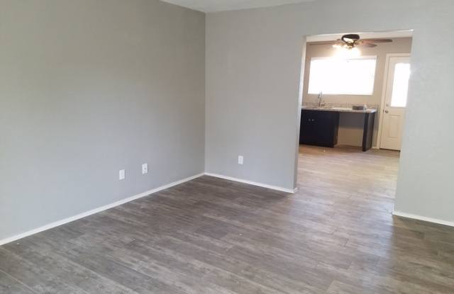 2302 West Carson Drive Gallery 2