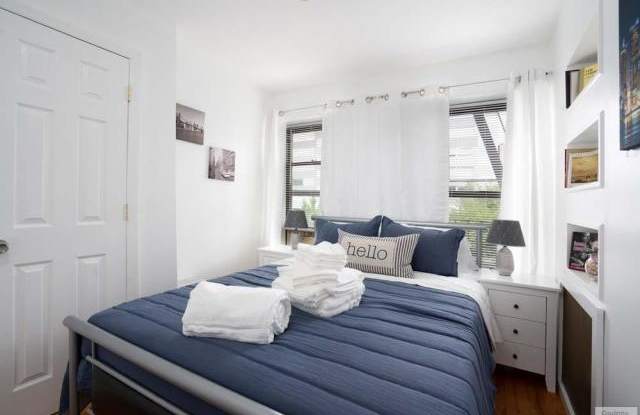 312 East 104th Street photos photos