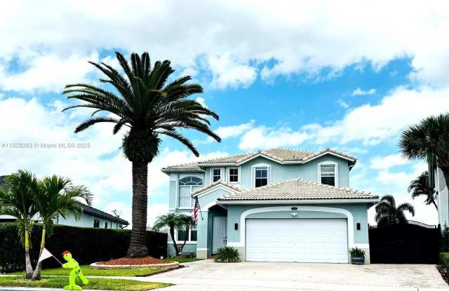 16285 SW 44th St photos photos
