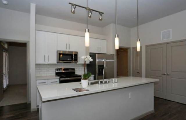 2333 Grove Blvd photos photos