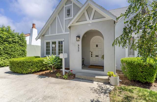 332 Crescent Dr photos photos