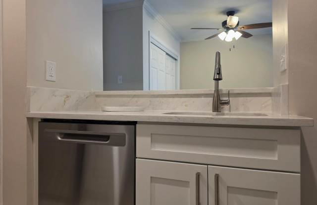 5767 REXFORD Court Gallery 3
