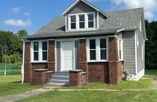 Single Family Home for Rent Outside Grove City - 563 Barkeyville Road, Mercer County, PA 16127