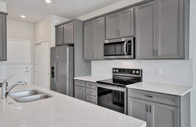 2202 S Appleton Circle S, Oakland Park, FL 33309 photos photos