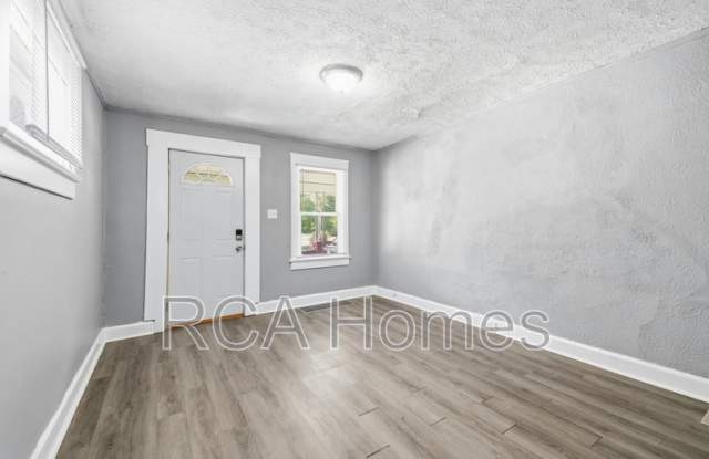 1358 North Gale Street Gallery 2