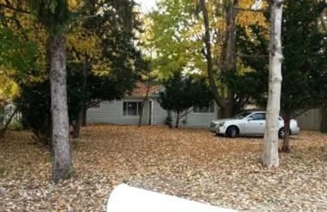 31853 Hoover home - 31853 Hoover Road, Warren, MI 48093