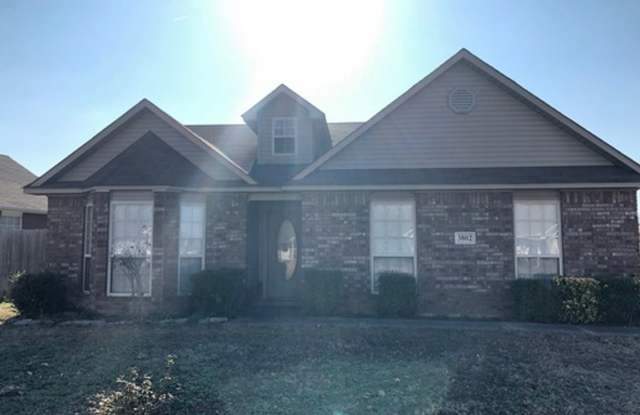 Beautiful 3 Bed Home for Rent in Van Buren - **Coming Available Mid March** photos photos