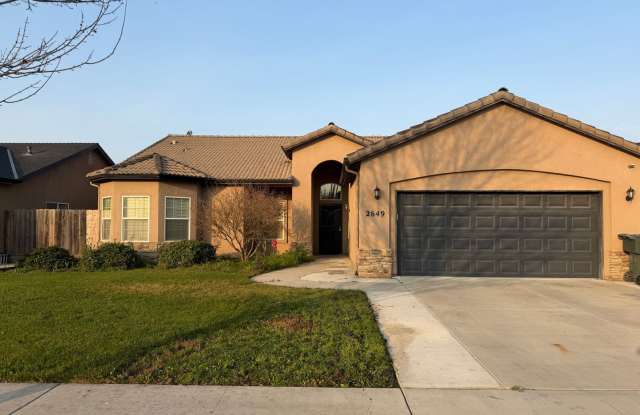 Great home for rent in Visalia photos photos