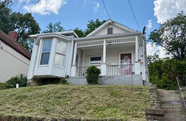 Cute 2 bed 1 Bath Home! Huge Walk in Closet!!!! photos photos Cute 2 bed 1 Bath Home! Huge Walk in Closet!!!! photos photos