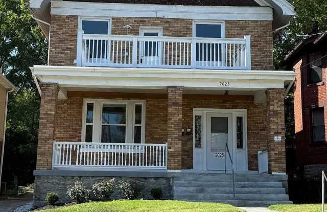 2025 Burnet Avenue photos photos