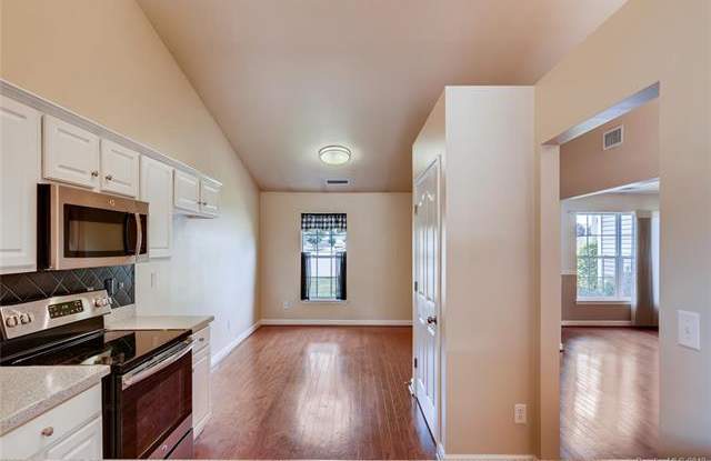 133 Golden Valley Drive Gallery 4