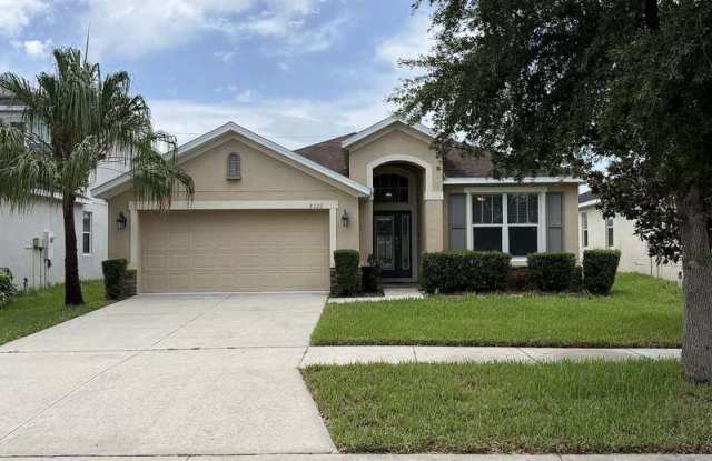 8222 Willow Beach Drive Gallery 2