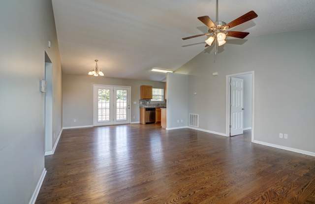 Beautiful home located in Troutman! Gallery 3