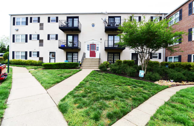 438 N Armistead St - 438 North Armistead Street, Alexandria, VA 22312