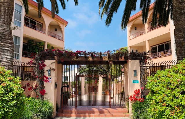 2035 4th St 203C - 2035 4th Street, Santa Monica, CA 90405