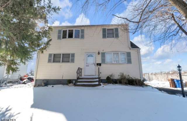 2604 Parkway Avenue photos photos