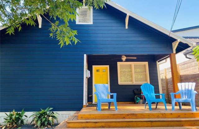 Modern Comfort Meets Classic Austin Charm in Travis Heights! photos photos Modern Comfort Meets Classic Austin Charm in Travis Heights! photos photos